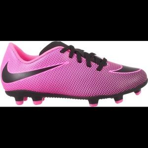 Nike ✔️ Girls’ soccer cleats